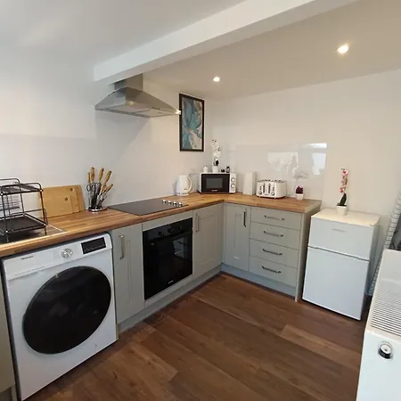 Open Mind Property - Hottub, 2 Guests & 1 Bed Bognor Regis Exterior photo